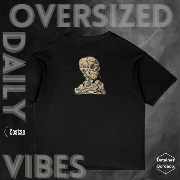 Camiseta Oversized Caveira fumante